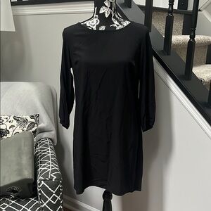 Old Navy Black Shift Dress-Small